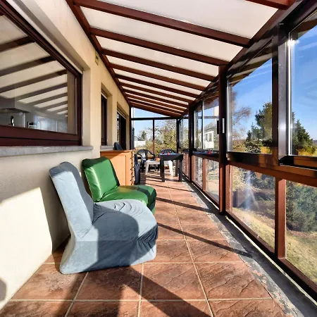 Casa vacanze Cosy In Nadrin With Private Terrace