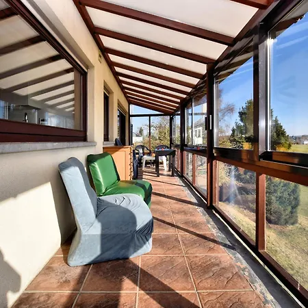 In Nadrin With Private Terrace * Houffalize